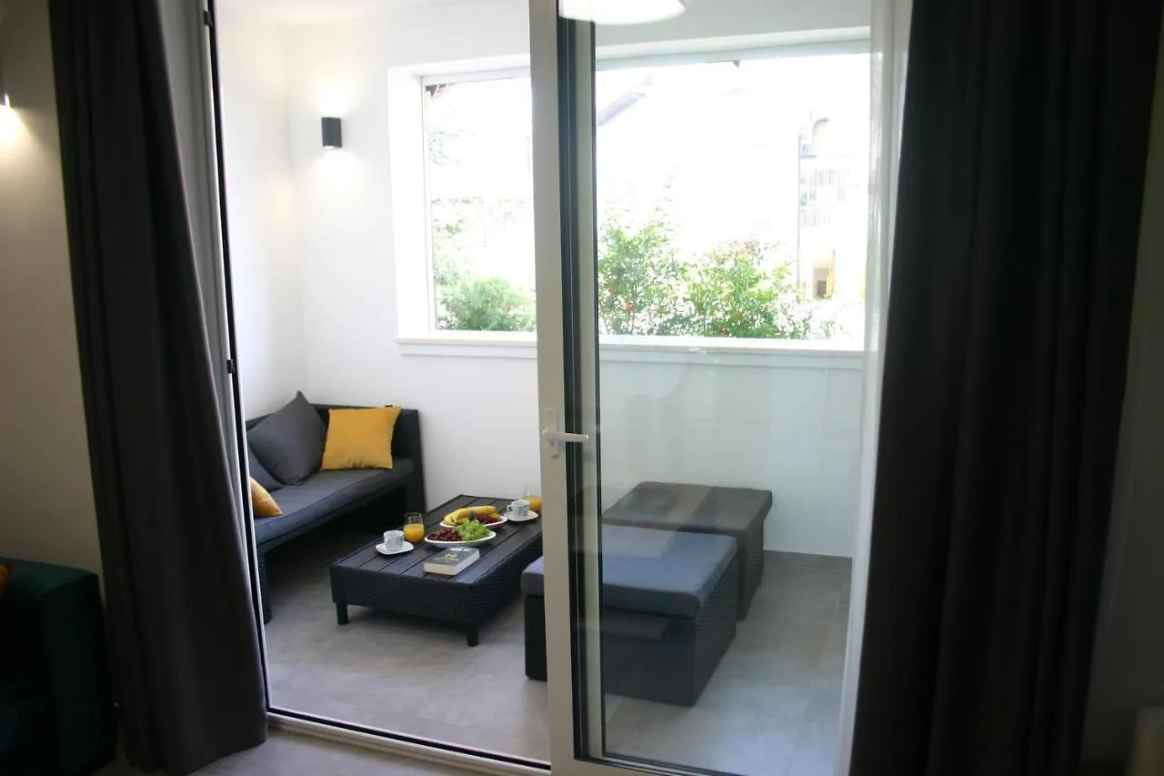 Next Door Apartment Maro & Ivan Njivice