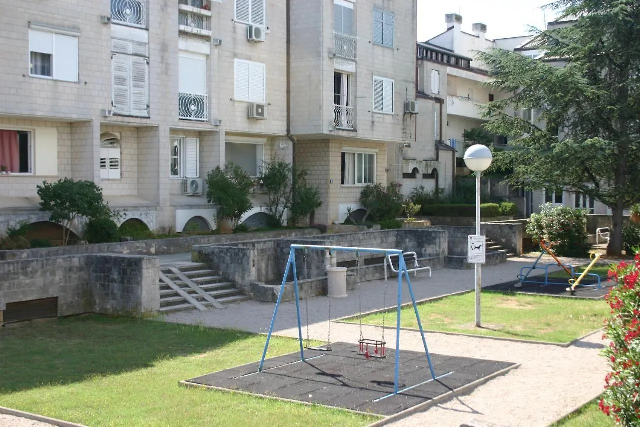 Next Door Apartment Maro & Ivan Njivice Croatia